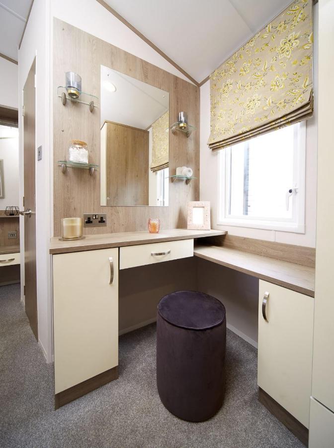 Lavender Lodge South Cerney Luaran gambar